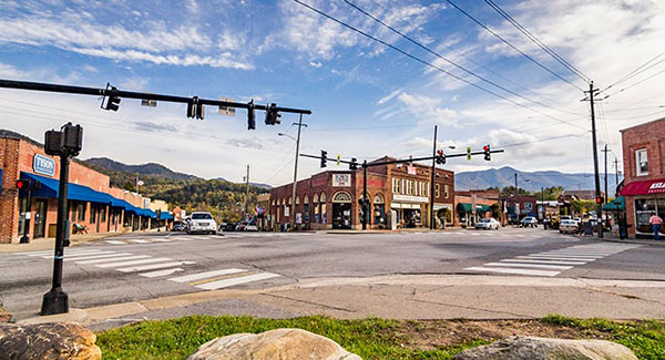 banks in black mountain nc